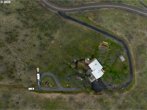 A home in The Dalles