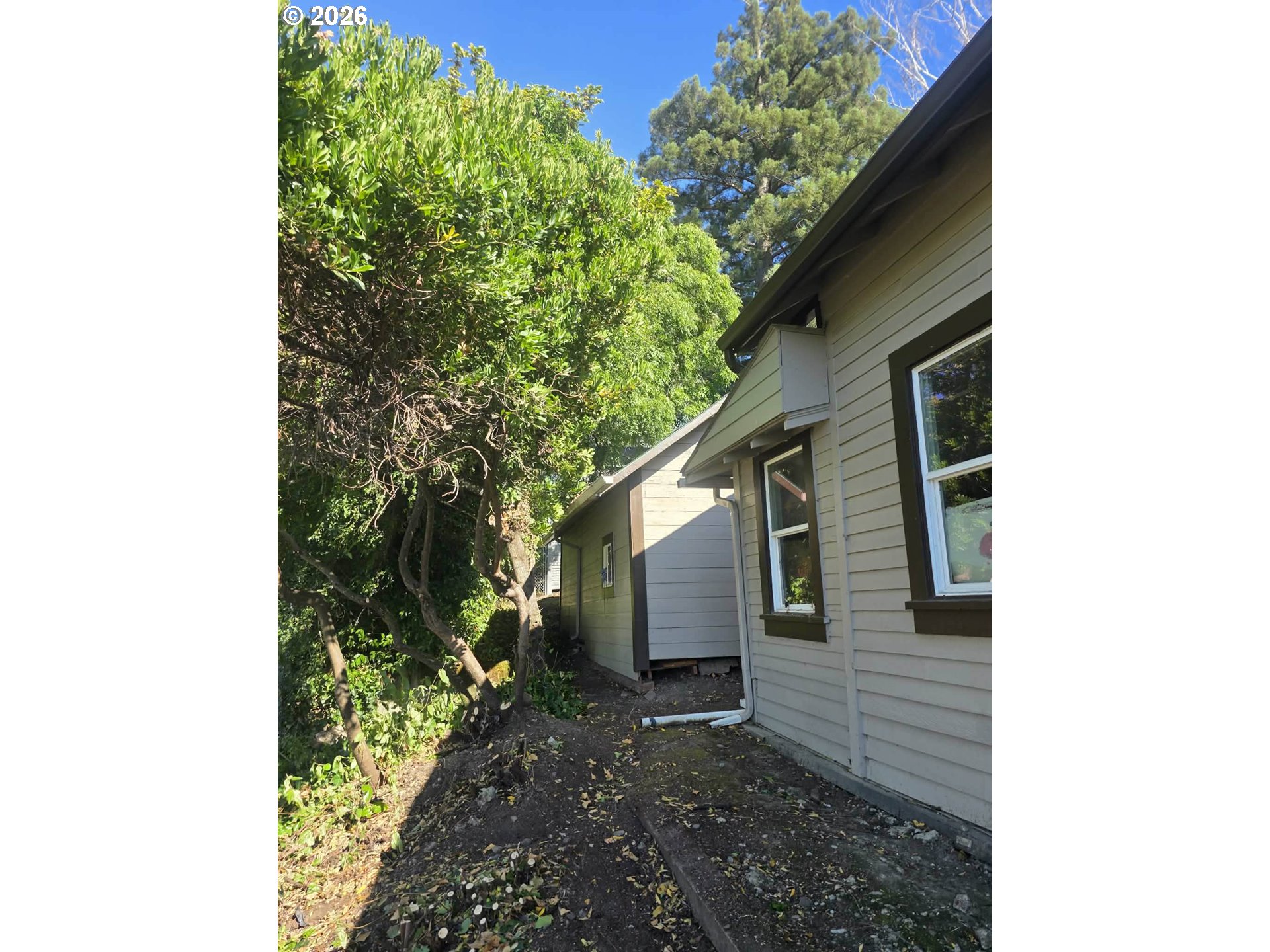 633 SE KANE ST