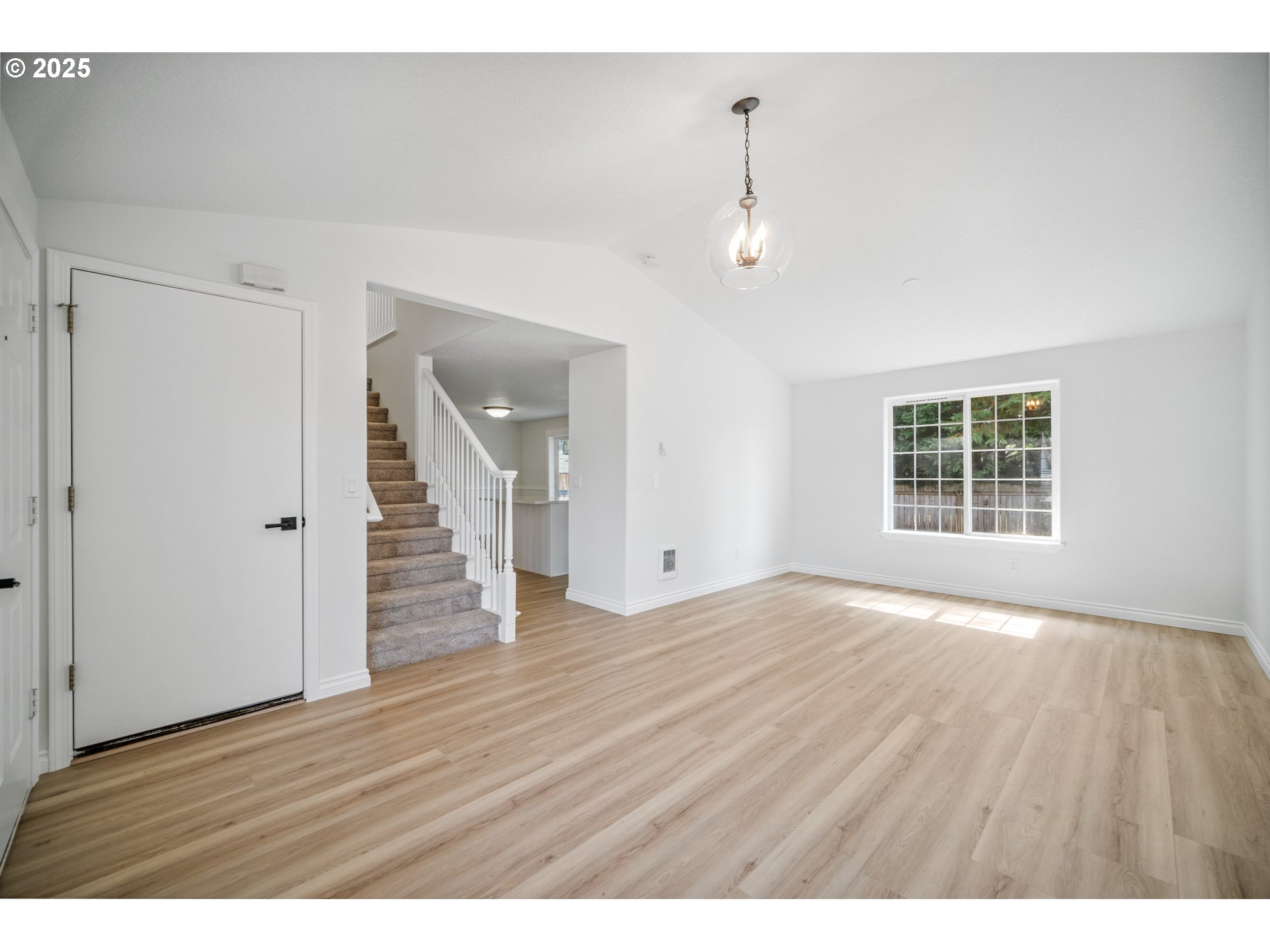 900 SW 22ND AVE