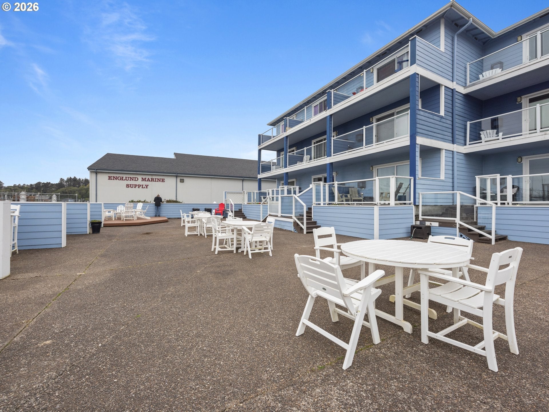 890 SE BAY BLVD 206