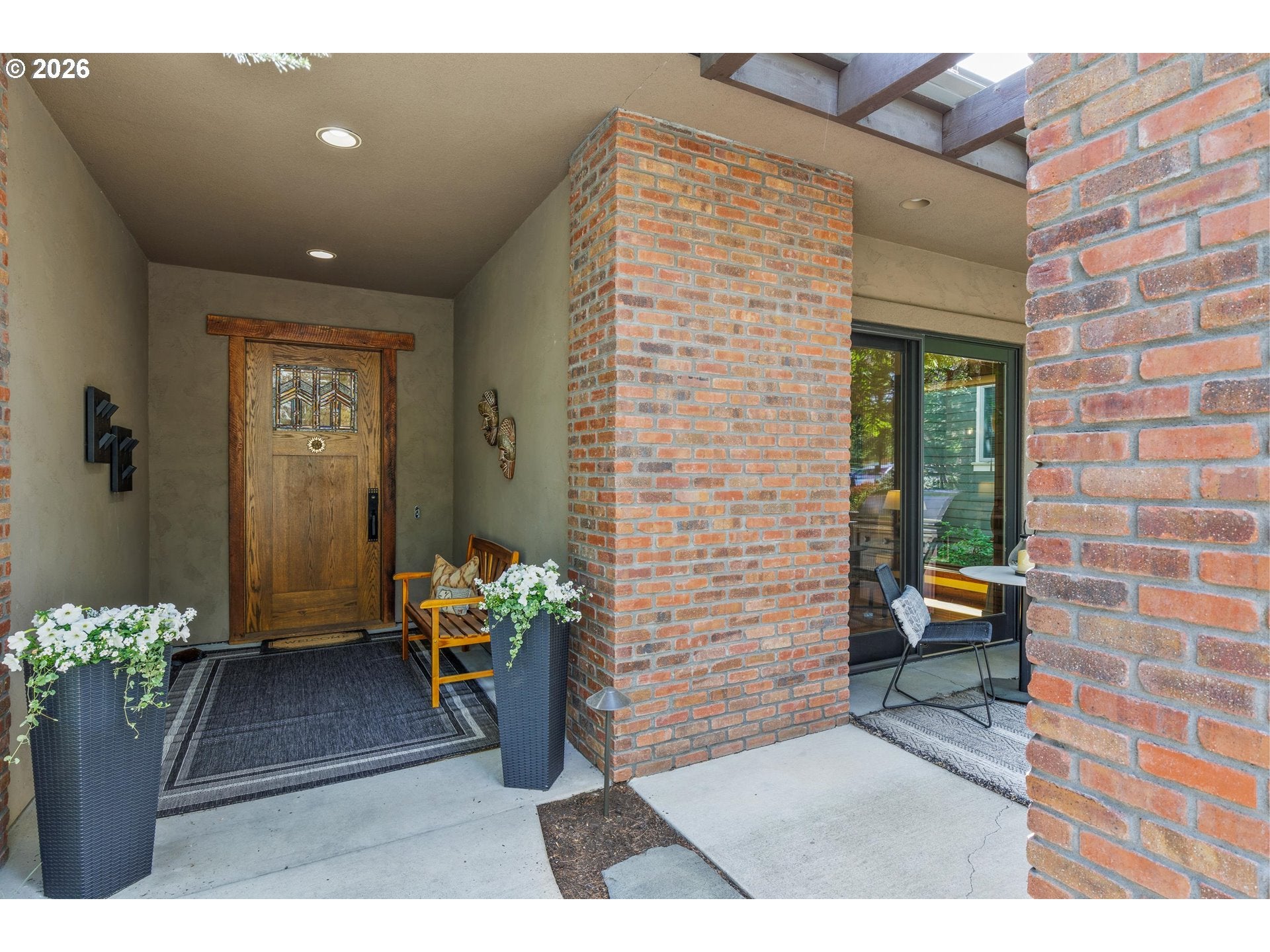 2563 NW CROSSING DR