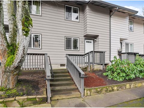 29650 SW COURTSIDE DR 18 Wilsonville OR 97070