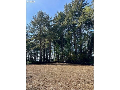 1220 Seagate Coos Bay OR 97420