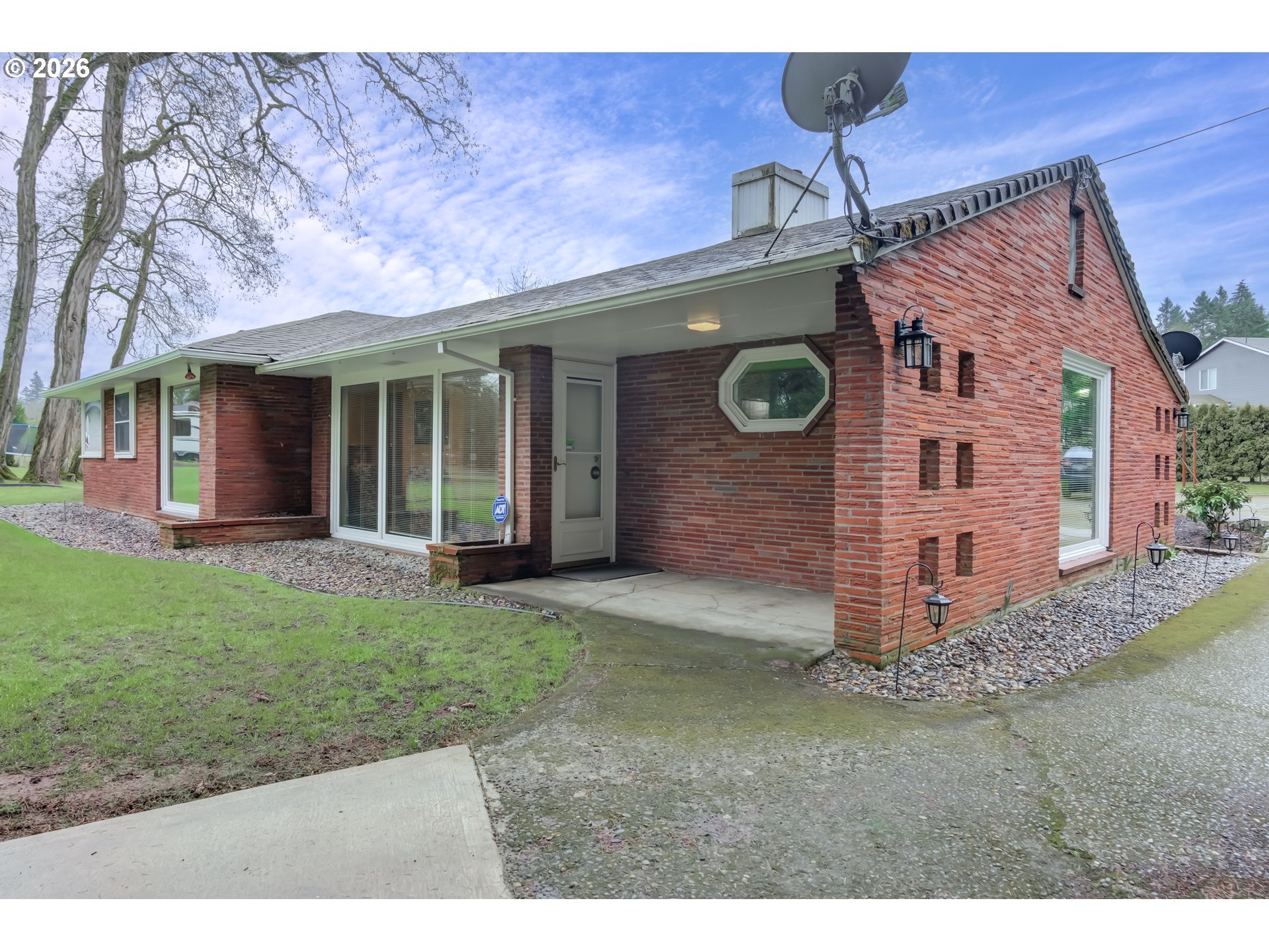 12121 NE SALMON CREEK AVE