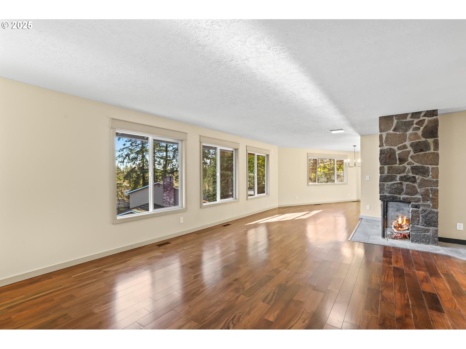 6 FALSTAFF ST