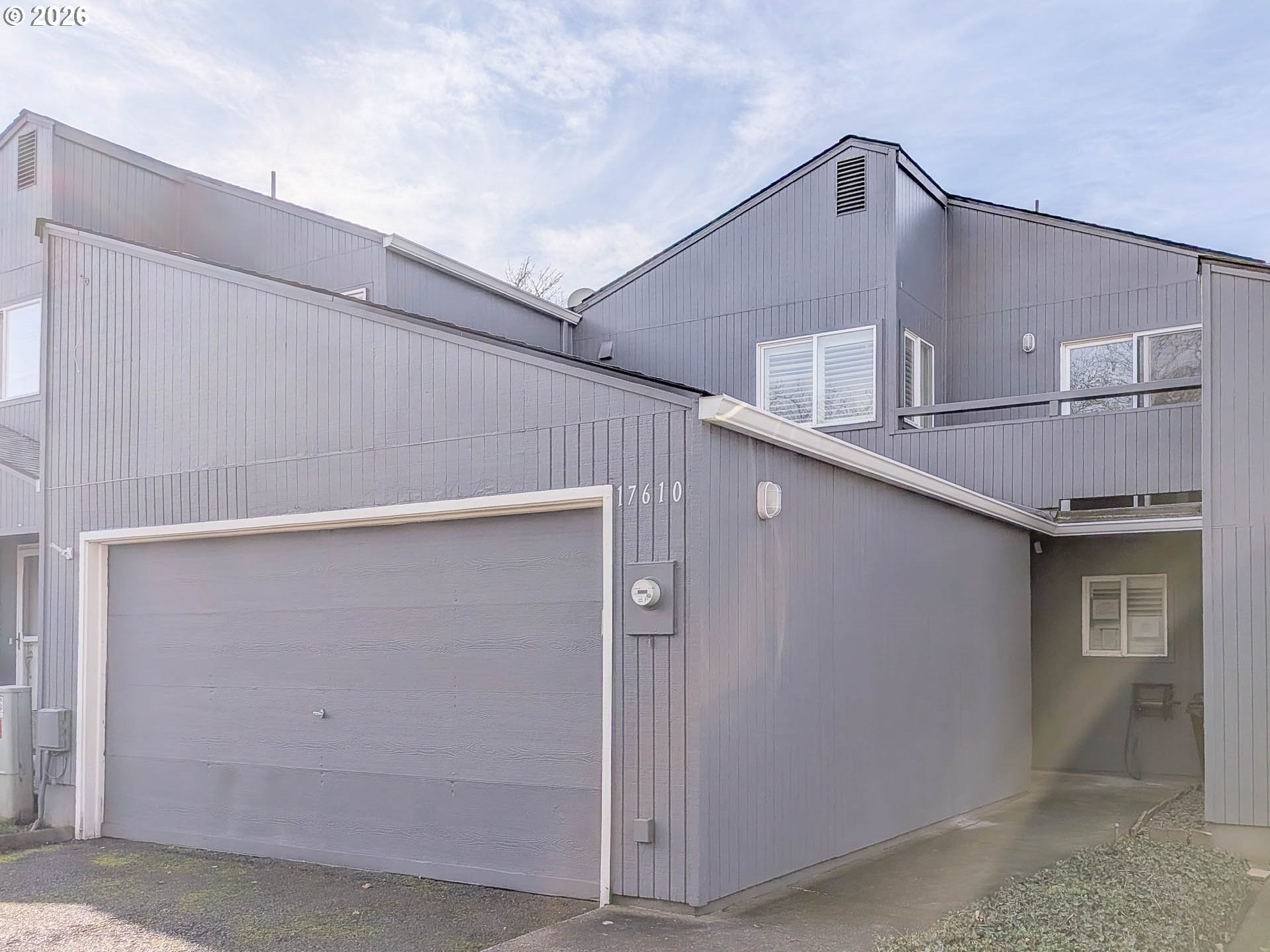 Photo 1 of 22 — 17610 NW ROLLING HILL LN, Beaverton, OR 97006