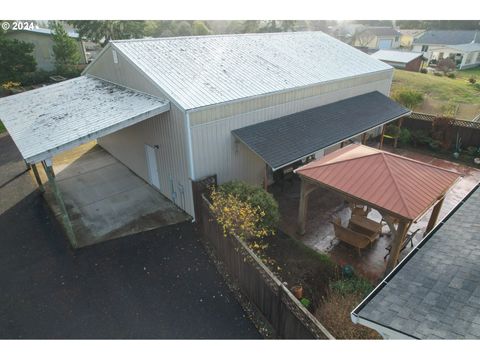 A home in Lakeside