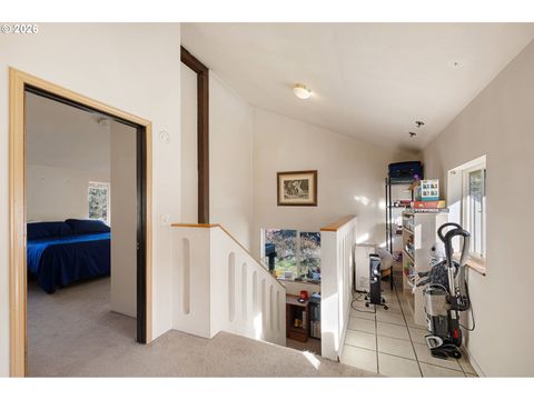 Tiny photo for 80181 Lost Creek Rd, Dexter, OR 97431 (MLS # 621264321)