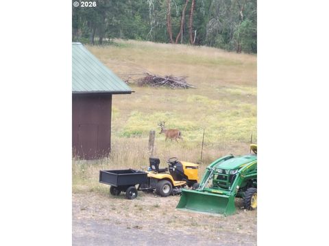 Tiny photo for 80181 Lost Creek Rd, Dexter, OR 97431 (MLS # 621264321)