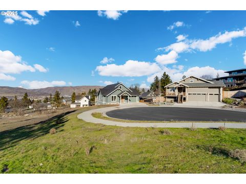 A home in The Dalles