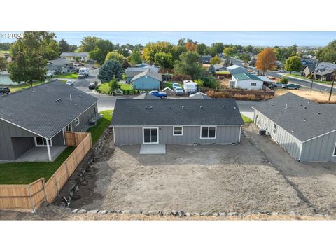 A home in Hermiston