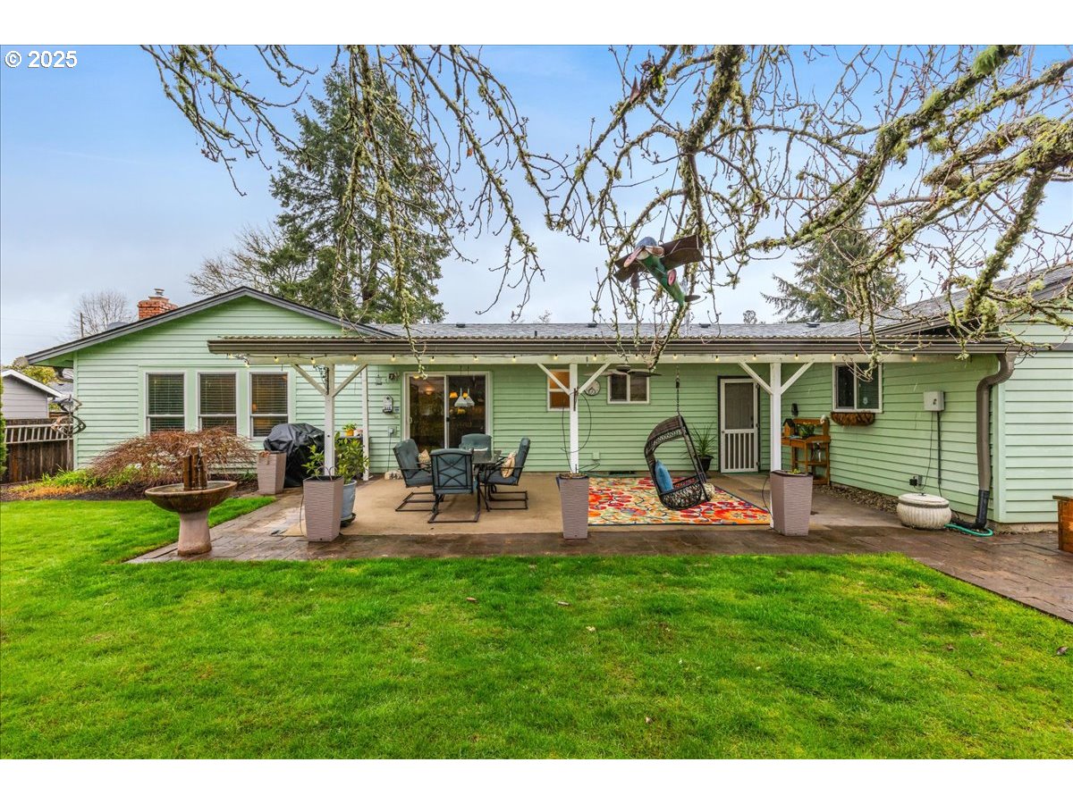 Forest Grove, Oregon 97116, United States, 3 Bedrooms Bedrooms, ,2 BathroomsBathrooms,Residential,Active,92926