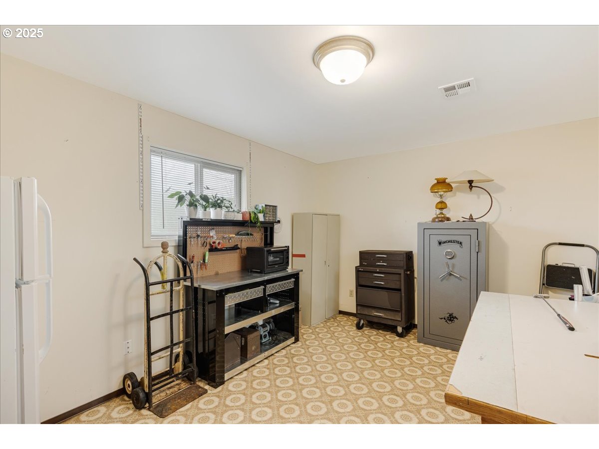 Forest Grove, Oregon 97116, United States, 3 Bedrooms Bedrooms, ,2 BathroomsBathrooms,Residential,Active,92926