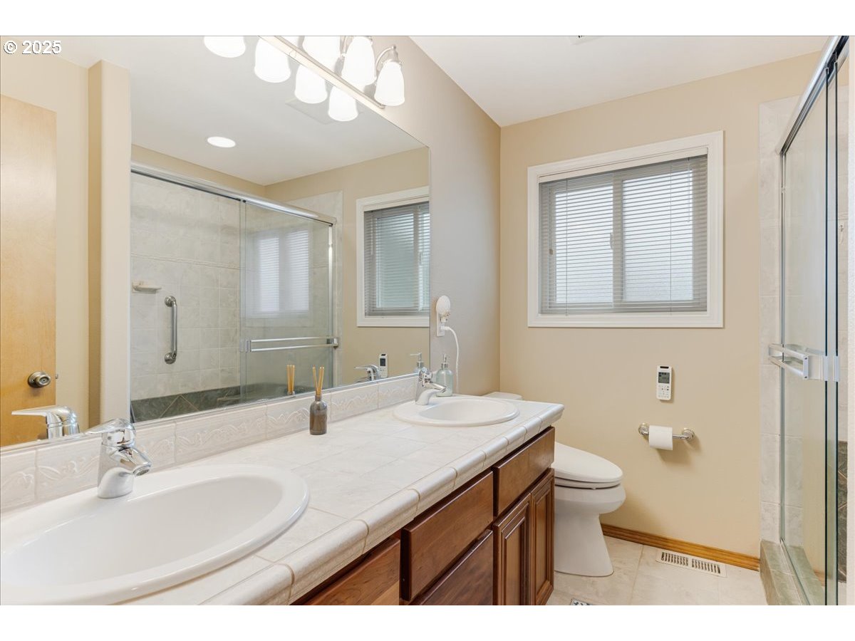 Forest Grove, Oregon 97116, United States, 3 Bedrooms Bedrooms, ,2 BathroomsBathrooms,Residential,Active,92926