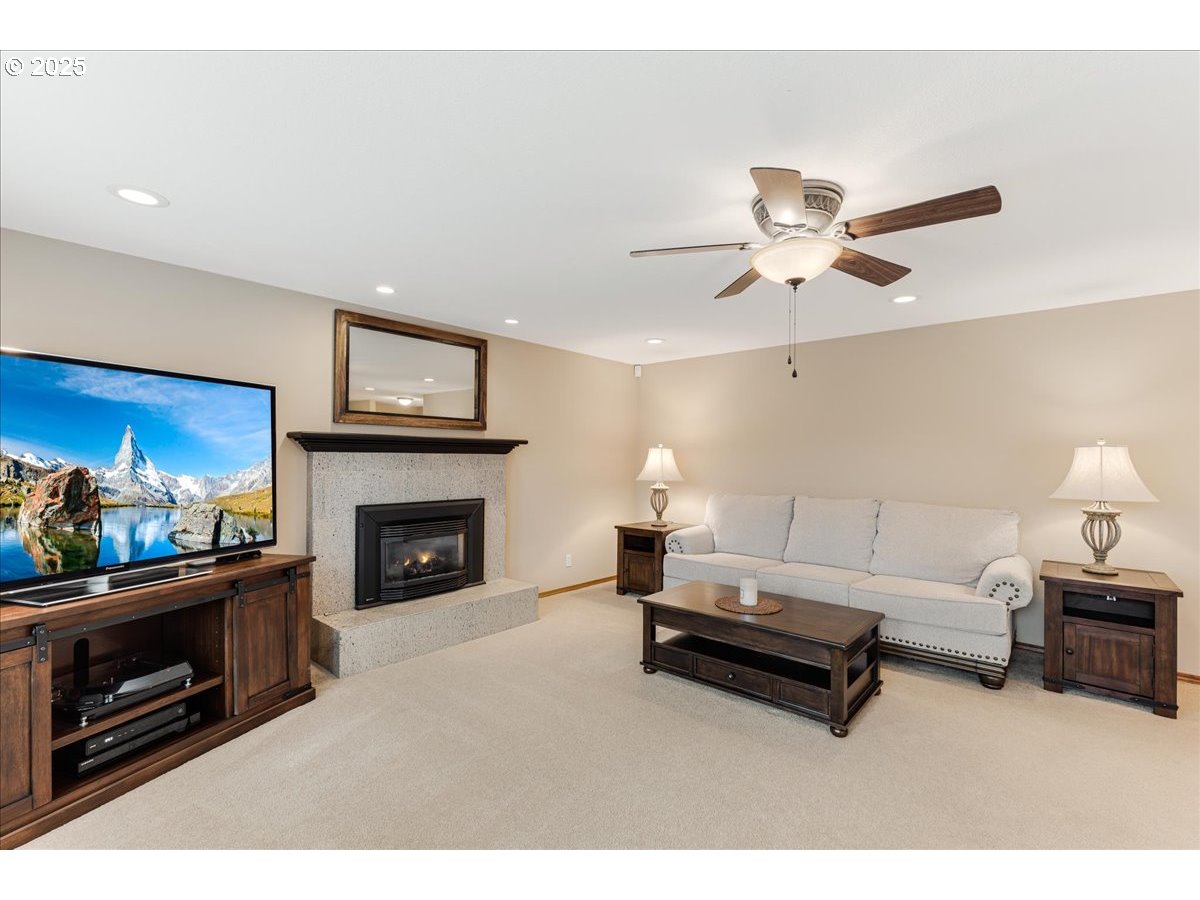 Forest Grove, Oregon 97116, United States, 3 Bedrooms Bedrooms, ,2 BathroomsBathrooms,Residential,Active,92926