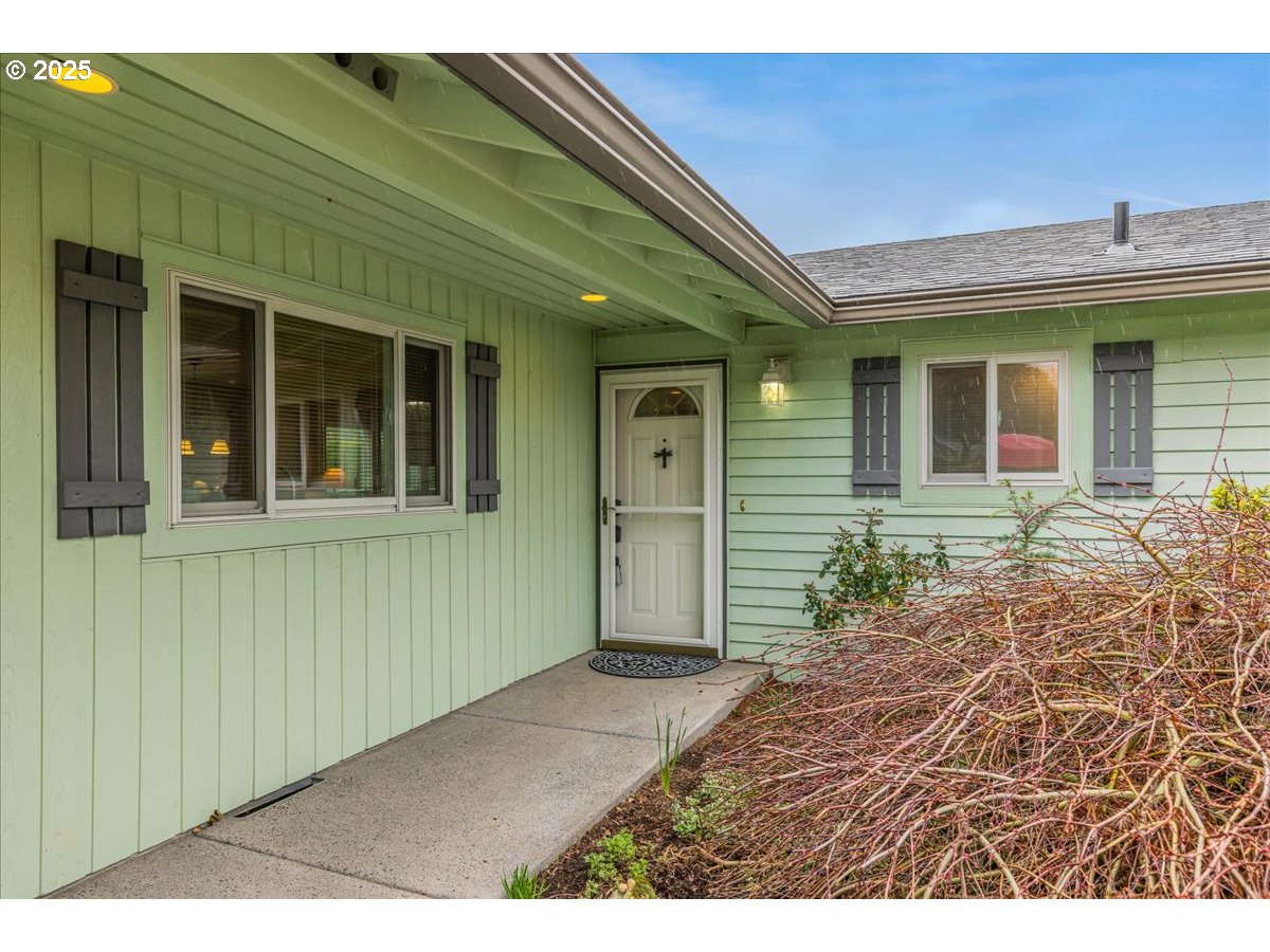 Forest Grove, Oregon 97116, United States, 3 Bedrooms Bedrooms, ,2 BathroomsBathrooms,Residential,Active,92926