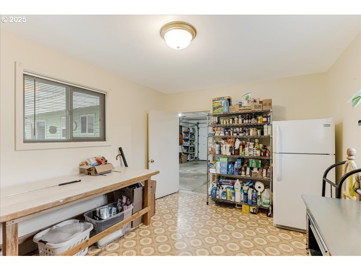 Forest Grove, Oregon 97116, United States, 3 Bedrooms Bedrooms, ,2 BathroomsBathrooms,Residential,Active,92926