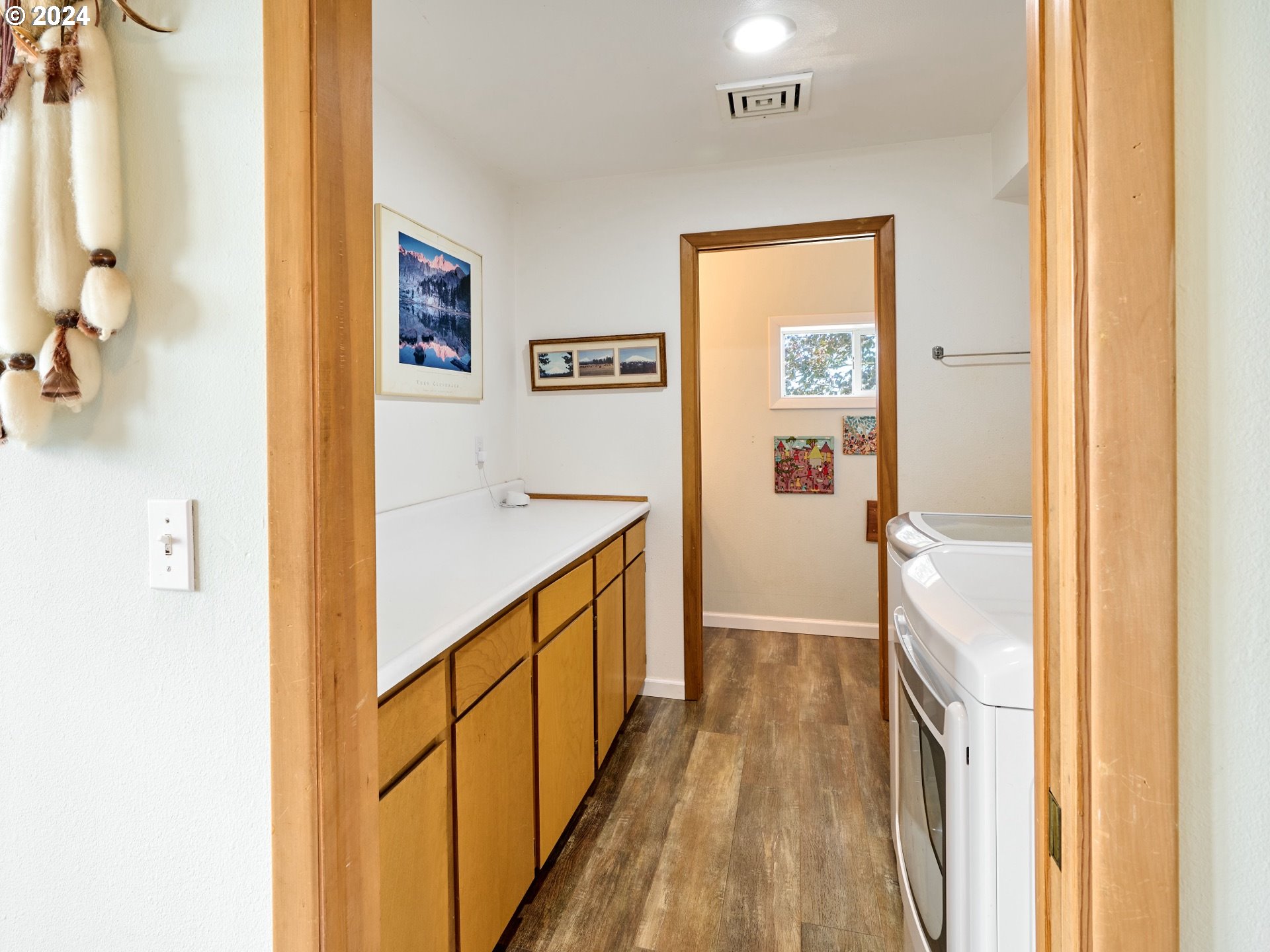 Rickreall, Oregon 97371, United States, 2 Bedrooms Bedrooms, ,3 BathroomsBathrooms,Residential,Active,41816