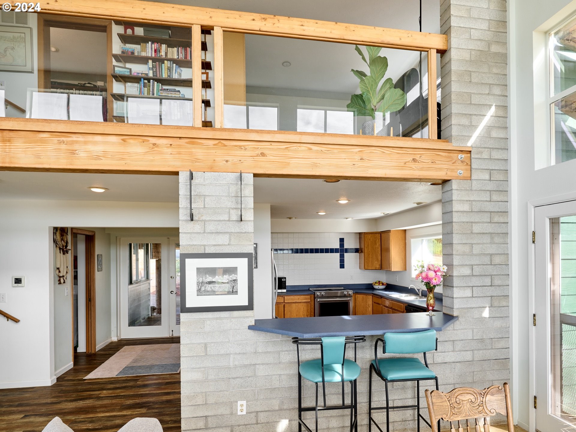 Rickreall, Oregon 97371, United States, 2 Bedrooms Bedrooms, ,3 BathroomsBathrooms,Residential,Active,41816