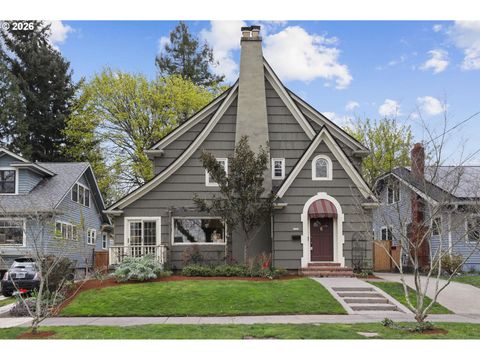 4307 SE OAK ST Portland OR 97215