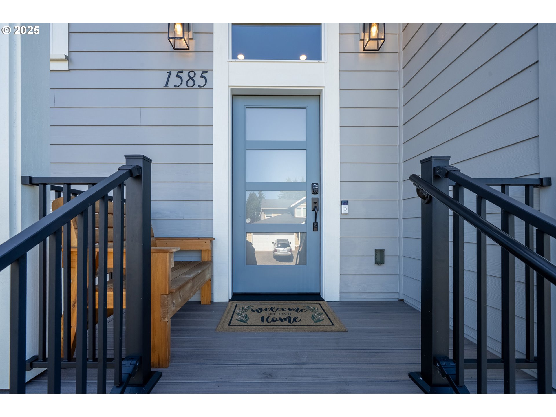 1585 BLACK SANDS WAY