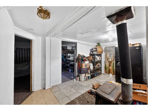 Tiny photo for 76362 Willamette Way, Oakridge, OR 97463 (MLS # 132457752)