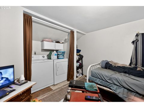 Tiny photo for 76362 Willamette Way, Oakridge, OR 97463 (MLS # 132457752)