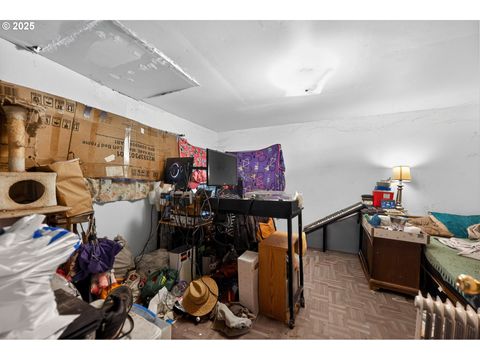 Tiny photo for 76362 Willamette Way, Oakridge, OR 97463 (MLS # 132457752)