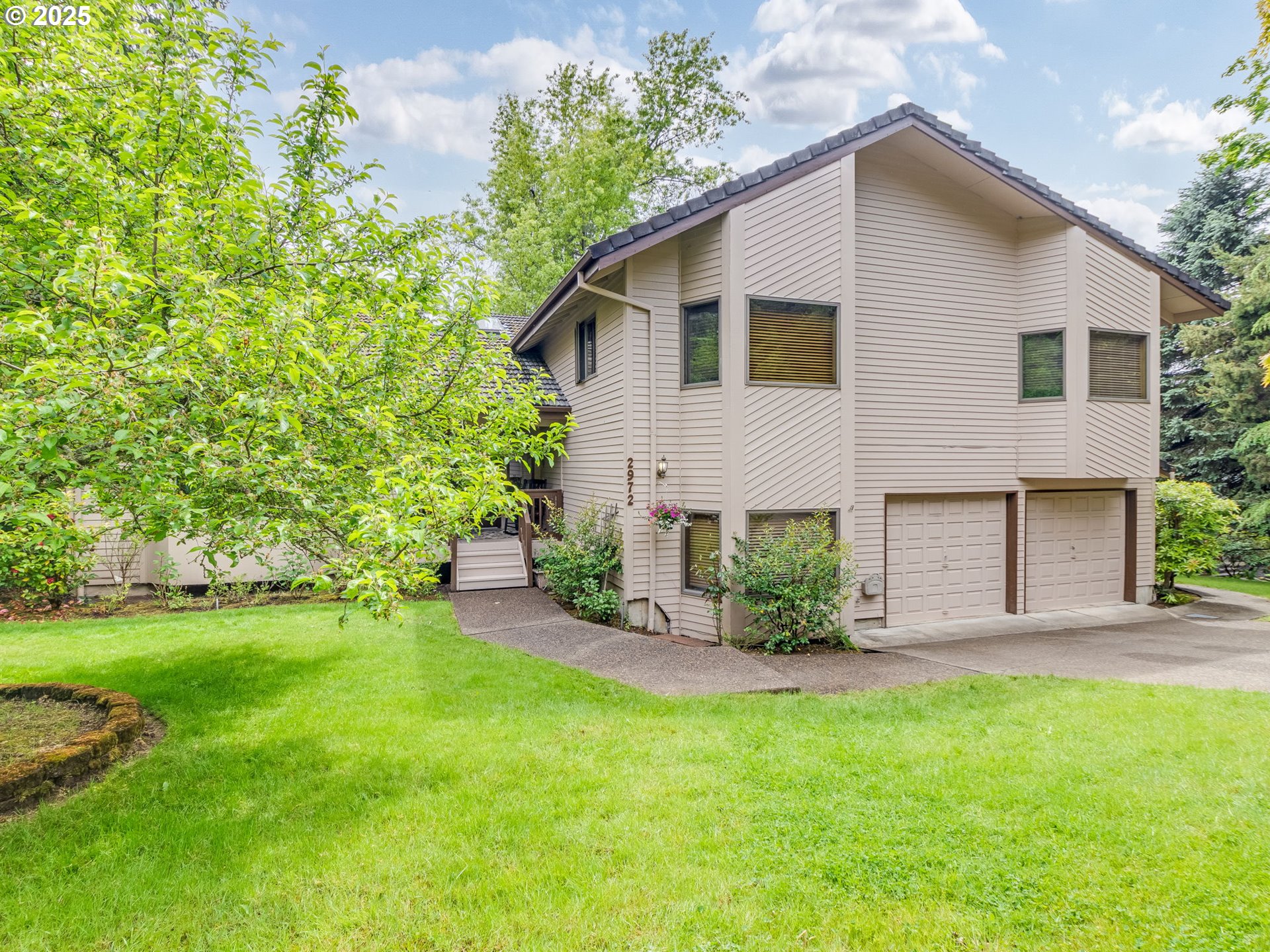 2972 TOLKIEN LN
