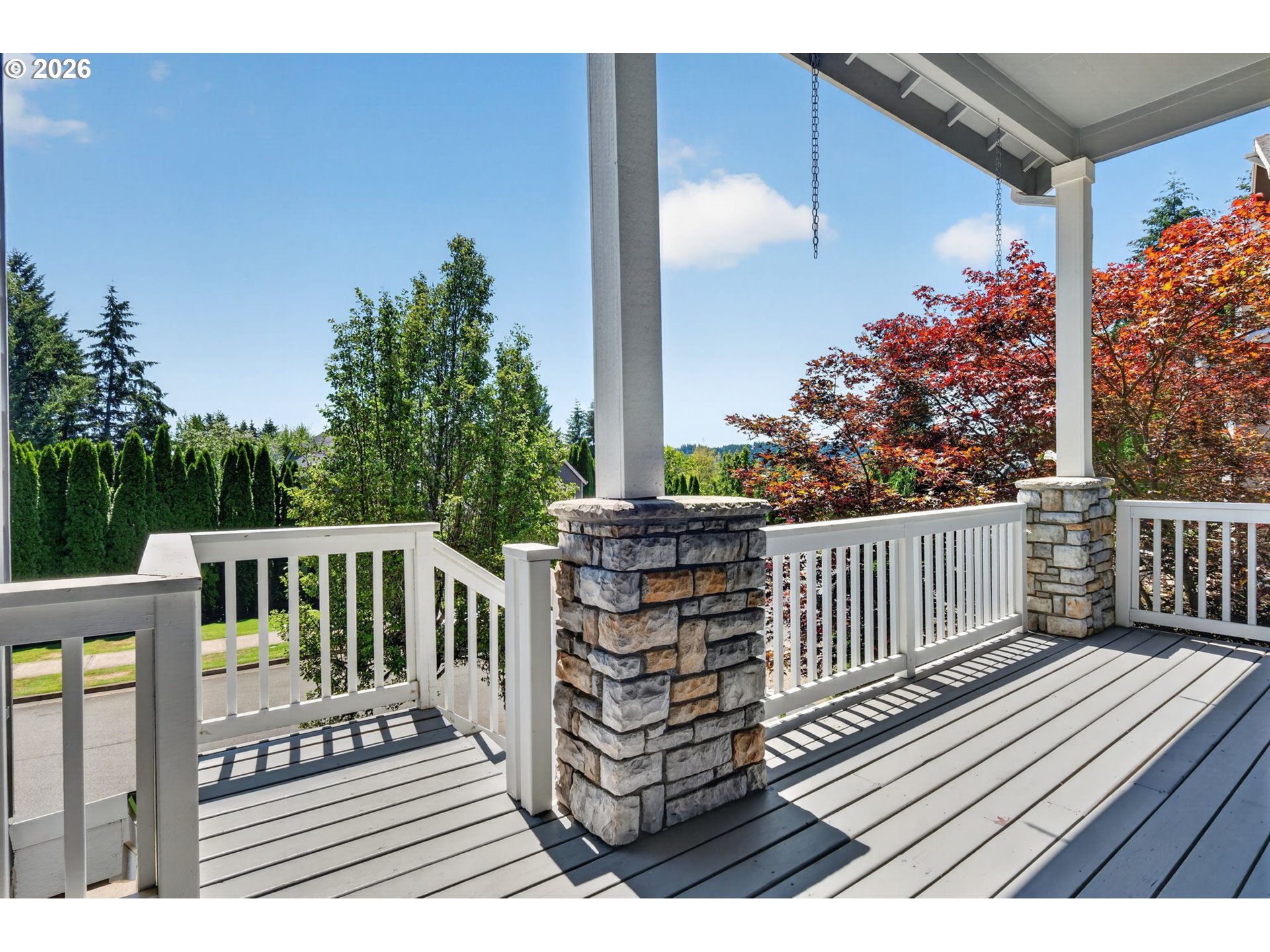 2235 CRESTVIEW DR