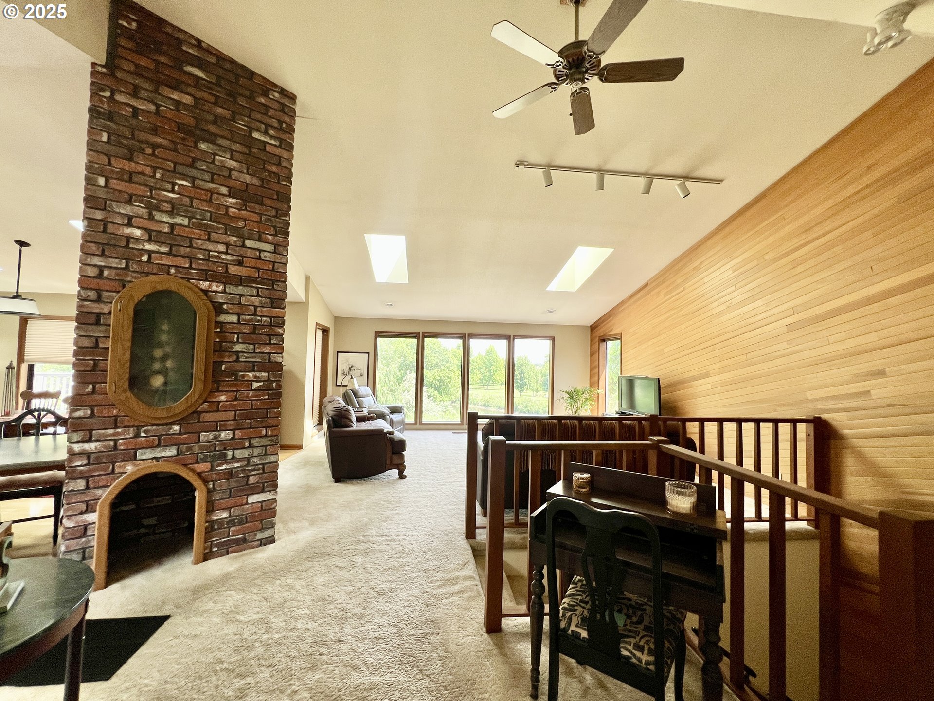 29843 ROYCE LN