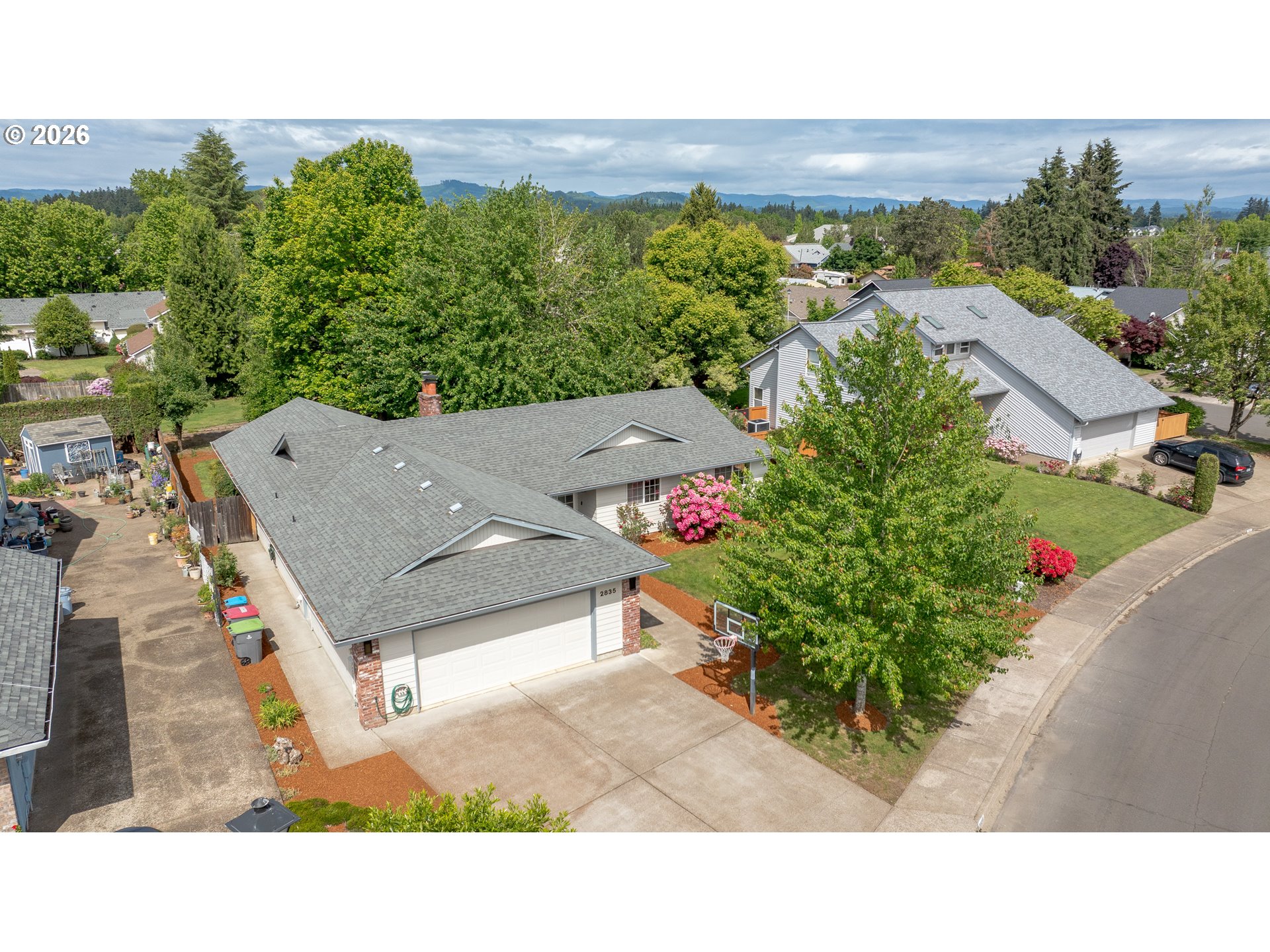 2835 NE LEATHERS LN