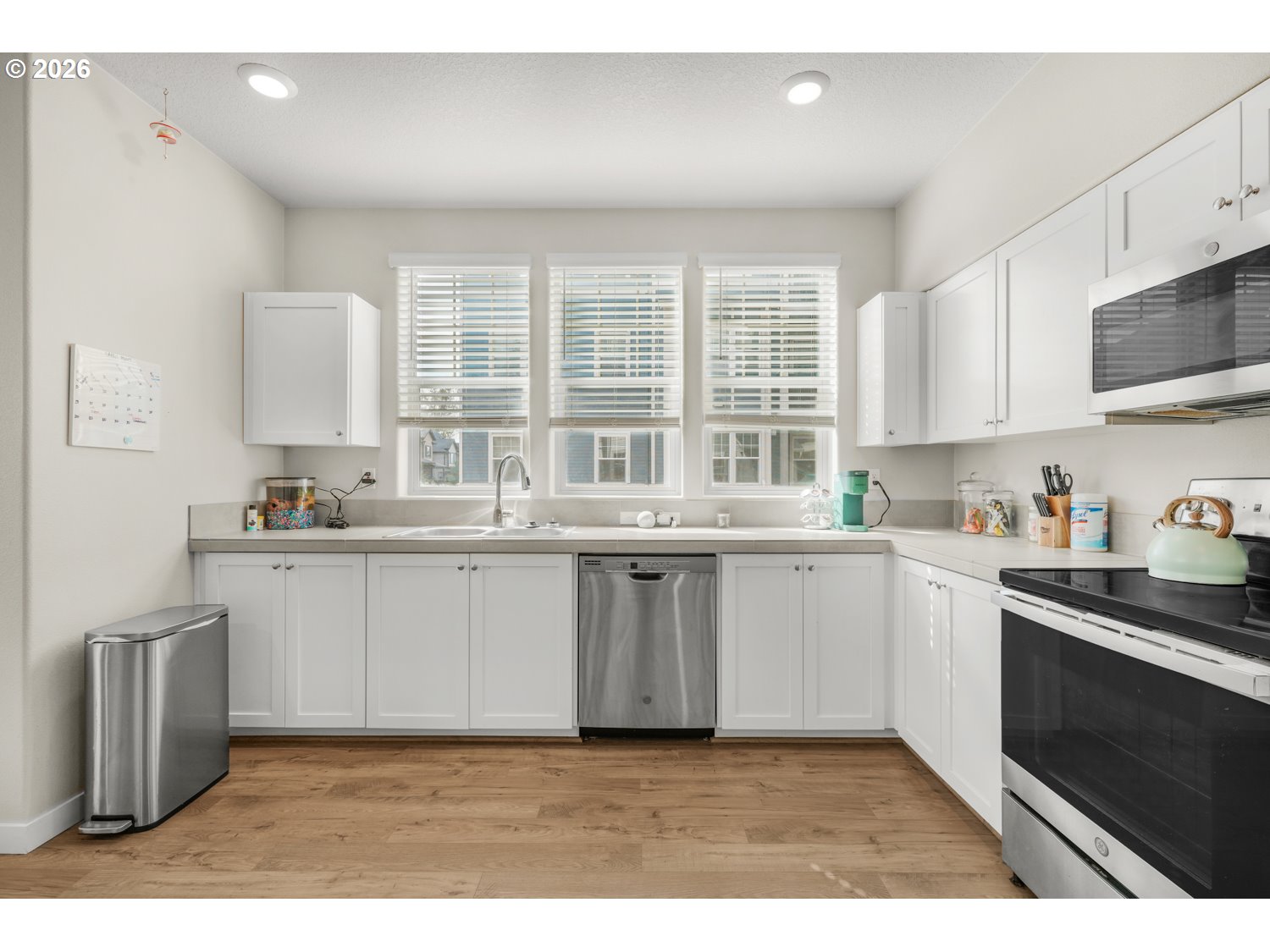 17126 SW SNOWDALE ST 102