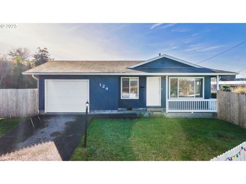 A home in Reedsport