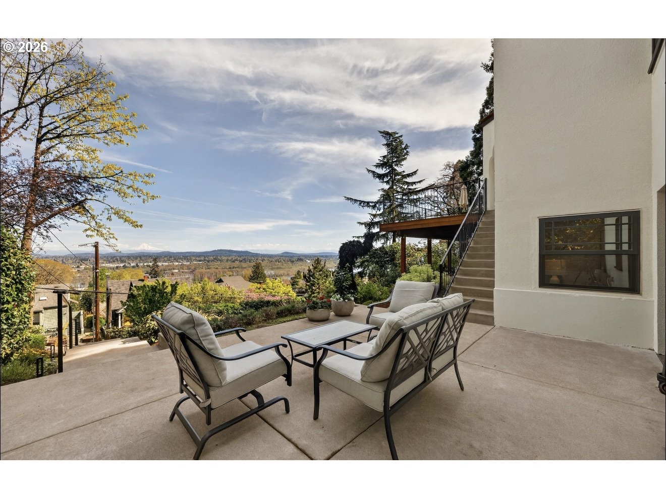 4323 SW HAMILTON TER