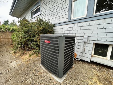 Tiny photo for 486 N 5th St, Creswell, OR 97426 (MLS # 655997960)