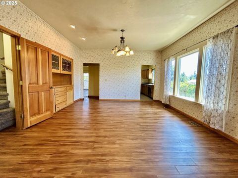 Tiny photo for 486 N 5th St, Creswell, OR 97426 (MLS # 655997960)