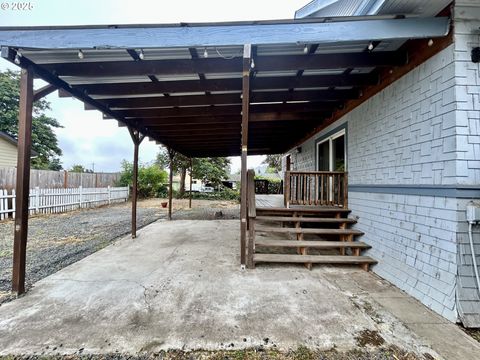 Tiny photo for 486 N 5th St, Creswell, OR 97426 (MLS # 655997960)