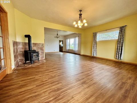 Tiny photo for 486 N 5th St, Creswell, OR 97426 (MLS # 655997960)