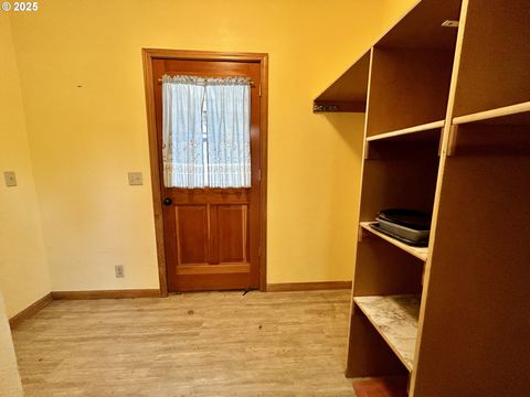 Tiny photo for 486 N 5th St, Creswell, OR 97426 (MLS # 655997960)