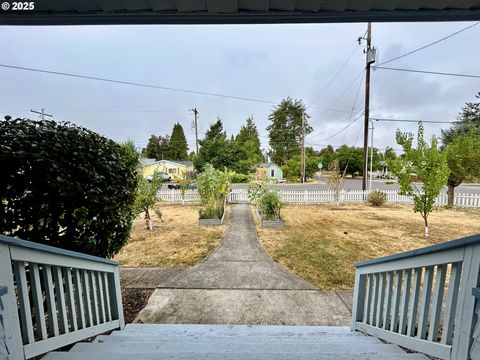 Tiny photo for 486 N 5th St, Creswell, OR 97426 (MLS # 655997960)