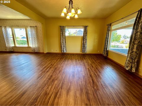 Tiny photo for 486 N 5th St, Creswell, OR 97426 (MLS # 655997960)