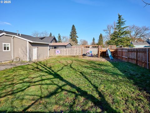 A home in Molalla