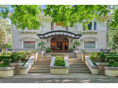 1408 NE KNOTT ST Portland OR 97212