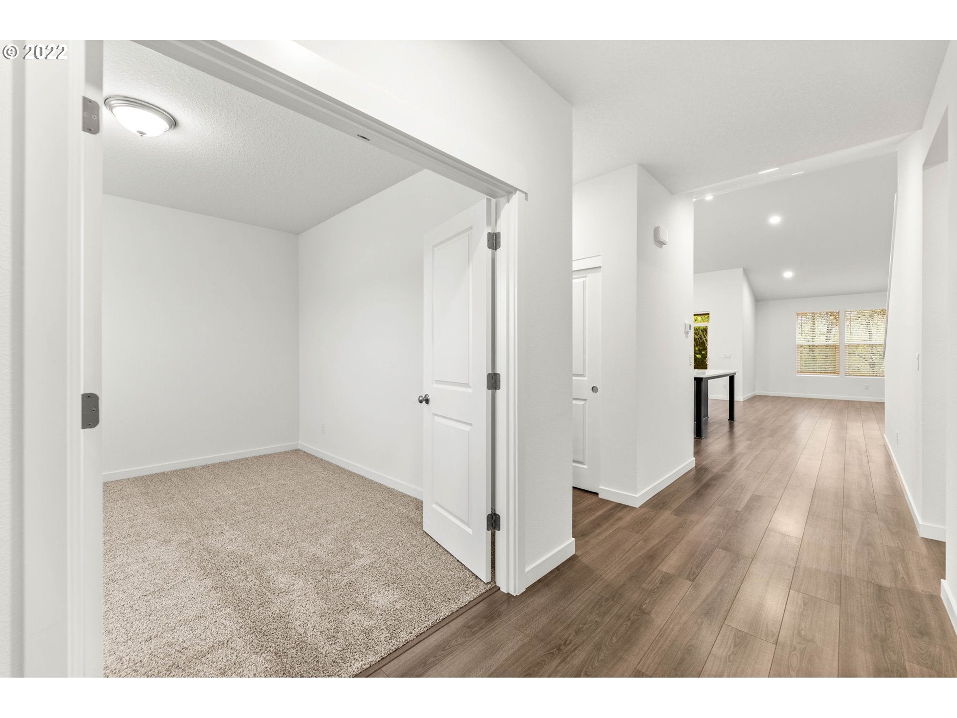 1945 S 32nd AVE 19