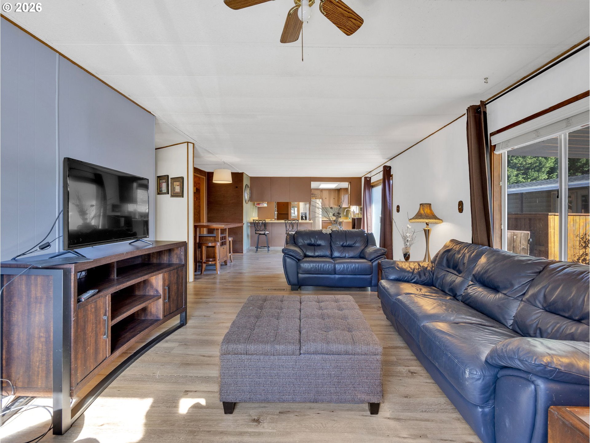 21100 NE SANDY BLVD 62