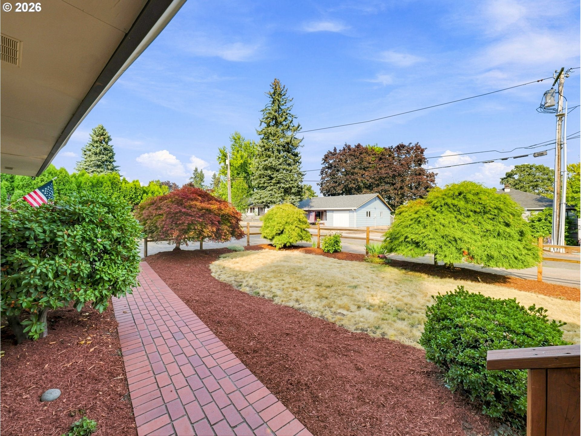 954 LAUREL LN