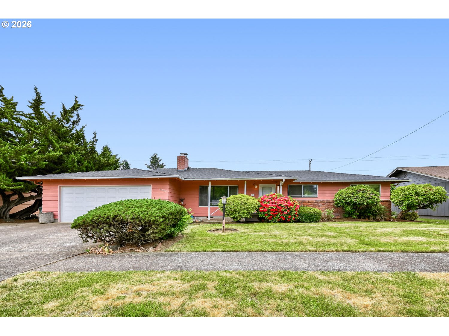 2562 DOVER DR