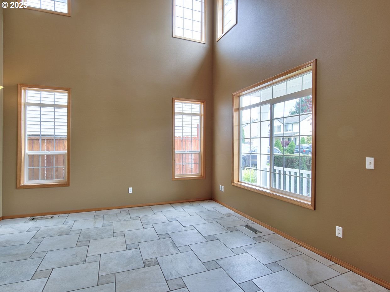 11302 NE 104TH ST