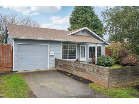 4555 NE 76TH AVE Portland OR 97218